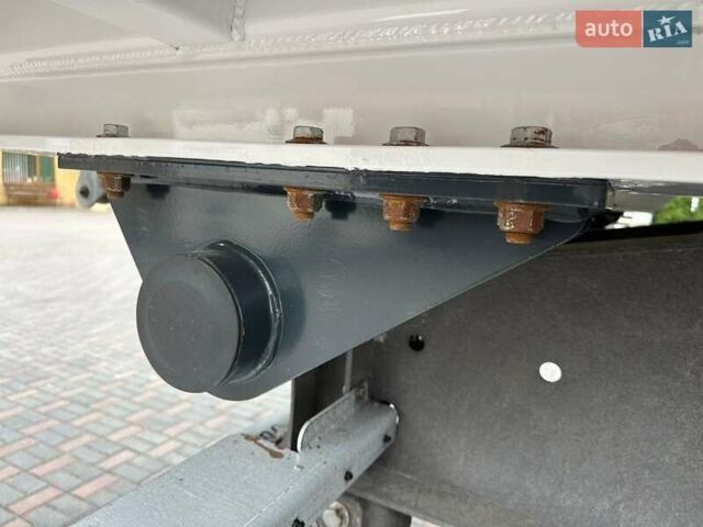 Белый Заслав D 653, объемом двигателя 0 л и пробегом 100 тыс. км за 43188 $, фото 42 на Automoto.ua