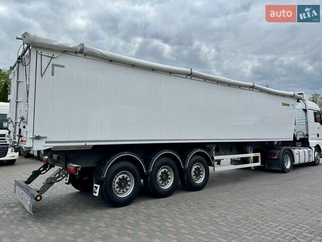 Белый Заслав D 653, объемом двигателя 0 л и пробегом 100 тыс. км за 43188 $, фото 1 на Automoto.ua