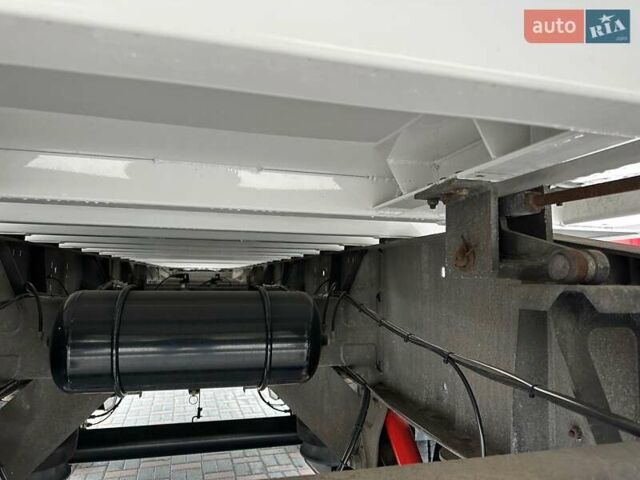 Белый Заслав D 653, объемом двигателя 0 л и пробегом 100 тыс. км за 43188 $, фото 27 на Automoto.ua
