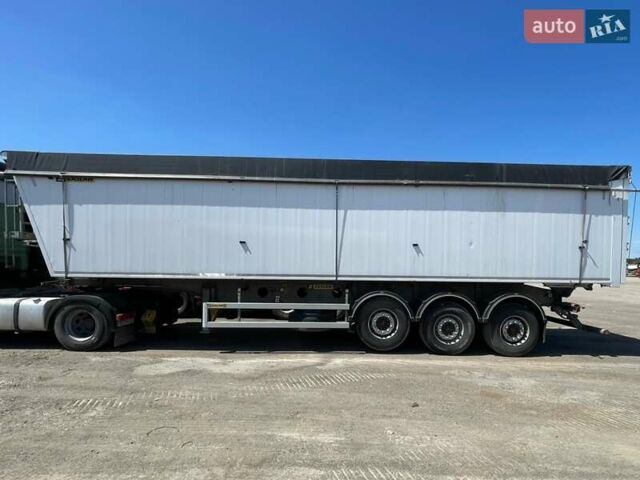 Белый Заслав D 653, объемом двигателя 0 л и пробегом 80 тыс. км за 28999 $, фото 12 на Automoto.ua