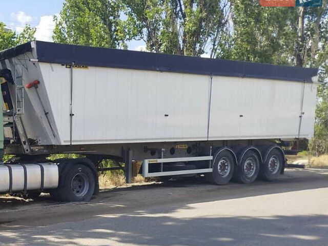 Белый Заслав D 653, объемом двигателя 0 л и пробегом 80 тыс. км за 28999 $, фото 3 на Automoto.ua