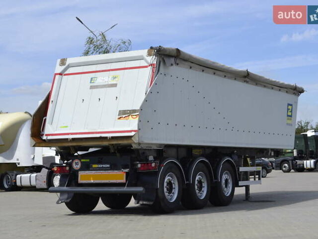 Серый Заслав D 653, объемом двигателя 0 л и пробегом 0 тыс. км за 25000 $, фото 3 на Automoto.ua