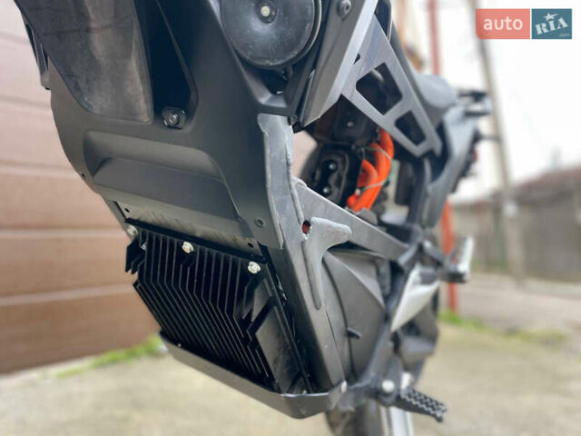 Зеро ФX, объемом двигателя 0 л и пробегом 8 тыс. км за 4500 $, фото 2 на Automoto.ua
