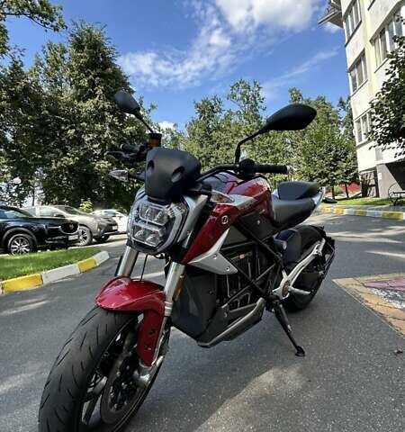 Красный Зеро SR/F, объемом двигателя 0 л и пробегом 2 тыс. км за 15000 $, фото 11 на Automoto.ua