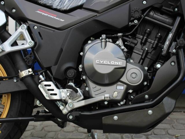 Зонгшен Другая, объемом двигателя 0.6 л и пробегом 0 тыс. км за 5640 $, фото 8 на Automoto.ua