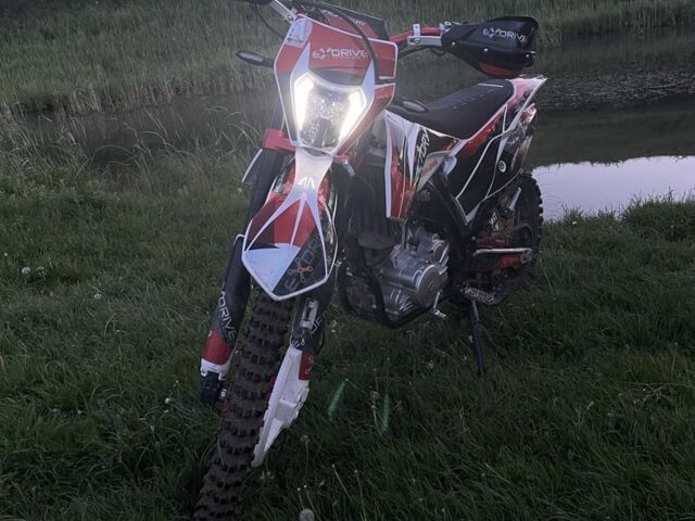 Зонгшен Другая, объемом двигателя 0.3 л и пробегом 0 тыс. км за 2103 $, фото 3 на Automoto.ua