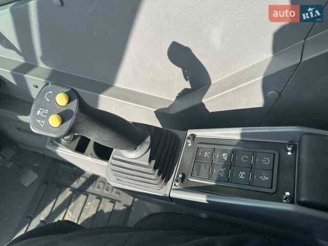Сірий Зумліон ZD, об'ємом двигуна 8.8 л та пробігом 1 тис. км за 245000 $, фото 11 на Automoto.ua
