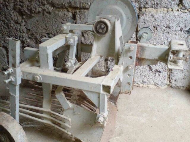 Зубр Другая, объемом двигателя 0.4 л и пробегом 100 тыс. км за 716 $, фото 2 на Automoto.ua