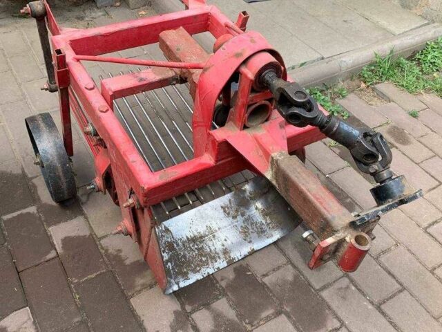 Зубр Другая 2015 в Краматорске на Automoto.ua Зубр Другая, объемом двигателя 0 л и пробегом 0 тыс. км за 913 $, фото 5 на Automoto.ua