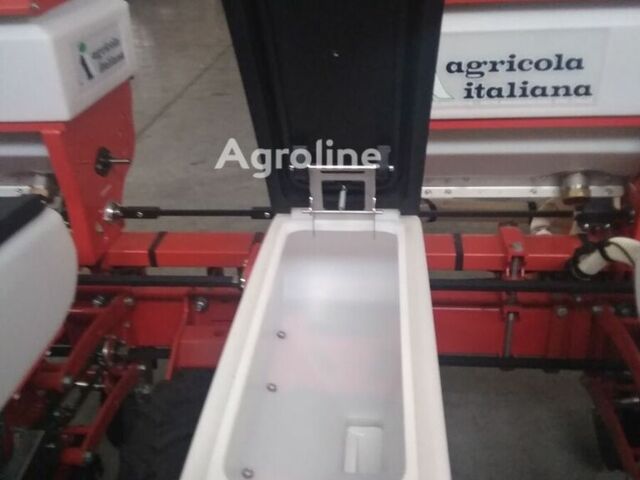 Красный Agricola Другая, объемом двигателя 0 л и пробегом 0 тыс. км за 39534 $, фото 4 на Automoto.ua