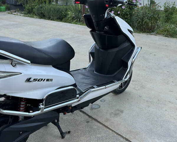 Белый AIMA Journey King, объемом двигателя 0 л и пробегом 15 тыс. км за 1132 $, фото 1 на Automoto.ua