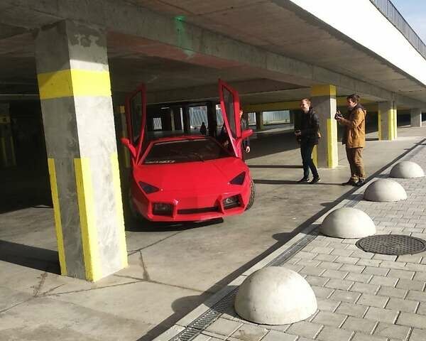 Красный AION Y, объемом двигателя 4.2 л и пробегом 320 тыс. км за 14000 $, фото 4 на Automoto.ua