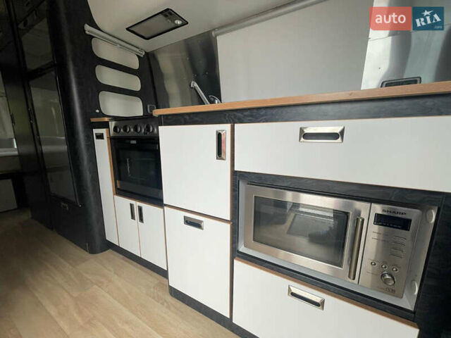 Сірий Airstream International, об'ємом двигуна 0 л та пробігом 1 тис. км за 69000 $, фото 6 на Automoto.ua