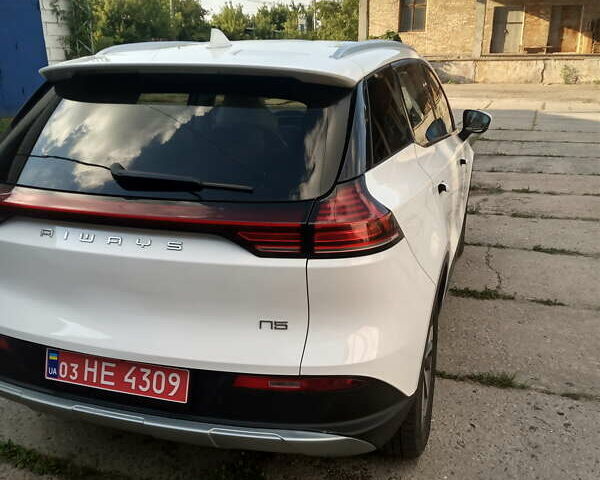 Белый Aiways U5, объемом двигателя 0 л и пробегом 28 тыс. км за 17800 $, фото 15 на Automoto.ua