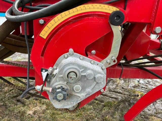 Красный Alcor 10, объемом двигателя 0 л и пробегом 0 тыс. км за 17995 $, фото 2 на Automoto.ua