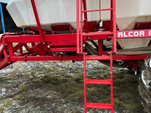 Красный Alcor 10, объемом двигателя 0 л и пробегом 0 тыс. км за 17995 $, фото 4 на Automoto.ua