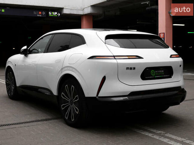 Белый Avatr 07, объемом двигателя 0 л и пробегом 1 тыс. км за 47900 $, фото 6 на Automoto.ua