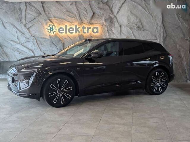 Avatr 07, объемом двигателя 0 л и пробегом 1 тыс. км за 45900 $, фото 3 на Automoto.ua