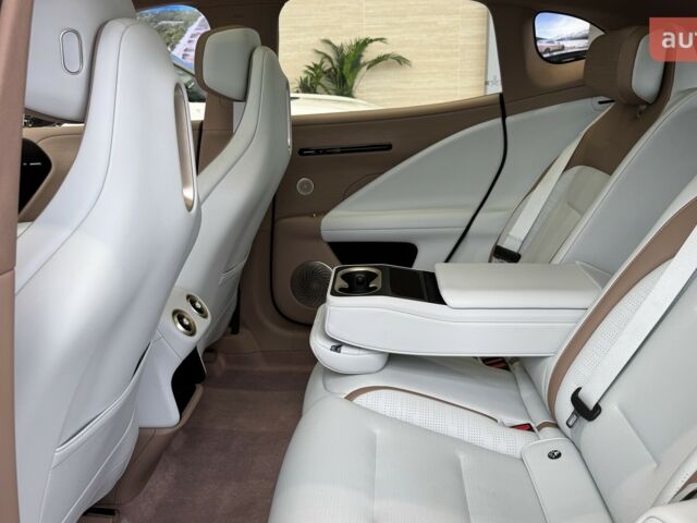 купить новое авто Avatr 07 2025 года от официального дилера автосалон AVATR  Avatr фото