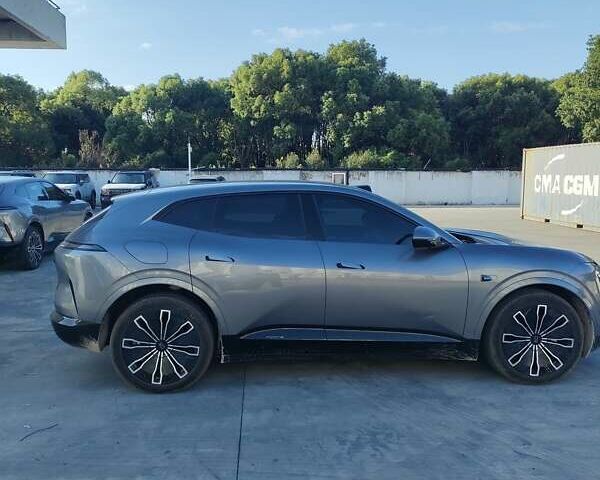 Серый Avatr 07, объемом двигателя 0 л и пробегом 15 тыс. км за 37500 $, фото 3 на Automoto.ua