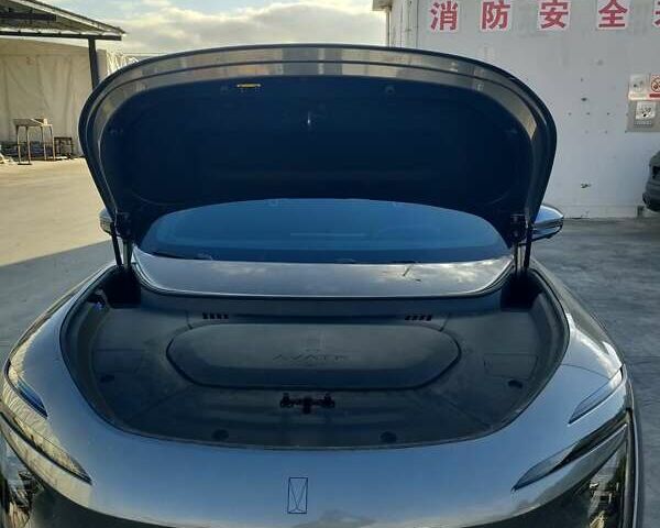 Серый Avatr 07, объемом двигателя 0 л и пробегом 15 тыс. км за 37500 $, фото 2 на Automoto.ua