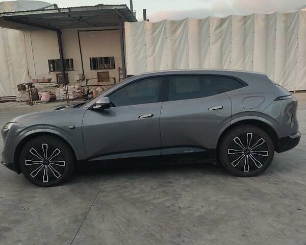 Сірий Avatr 07, об'ємом двигуна 0 л та пробігом 12 тис. км за 37500 $, фото 5 на Automoto.ua