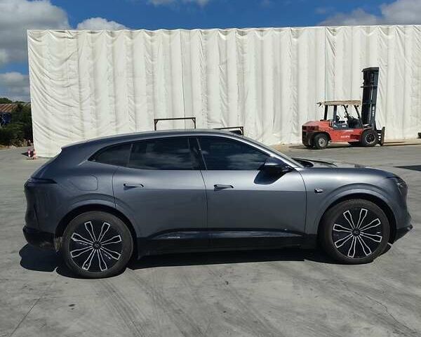 Сірий Avatr 07, об'ємом двигуна 0 л та пробігом 14 тис. км за 37500 $, фото 2 на Automoto.ua