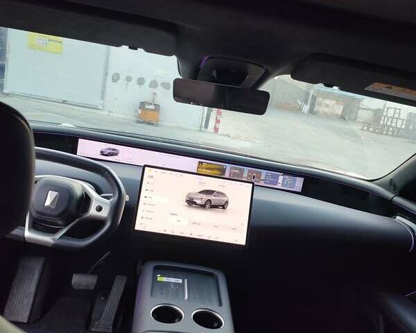 Сірий Avatr 07, об'ємом двигуна 0 л та пробігом 12 тис. км за 37500 $, фото 8 на Automoto.ua