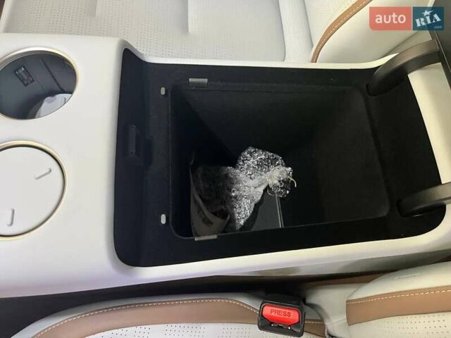 Серый Avatr 07, объемом двигателя 0 л и пробегом 1 тыс. км за 38500 $, фото 16 на Automoto.ua
