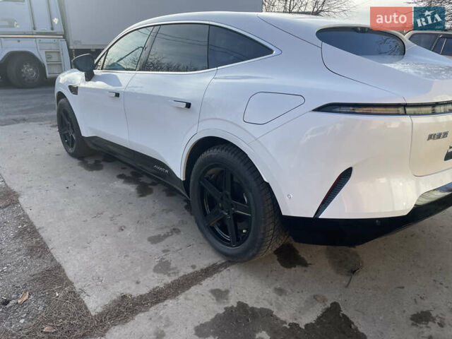 Білий Avatr 11, об'ємом двигуна 0 л та пробігом 16 тис. км за 49500 $, фото 13 на Automoto.ua