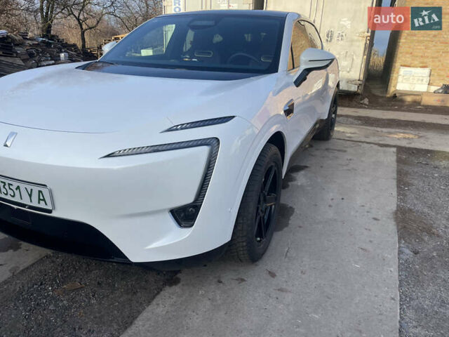 Білий Avatr 11, об'ємом двигуна 0 л та пробігом 16 тис. км за 49500 $, фото 10 на Automoto.ua