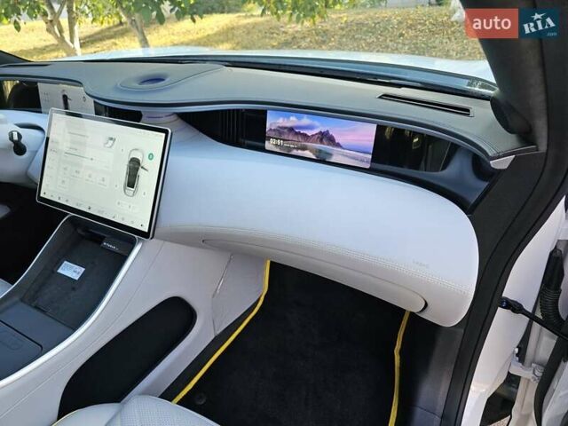Белый Avatr 11, объемом двигателя 0 л и пробегом 13 тыс. км за 41000 $, фото 51 на Automoto.ua