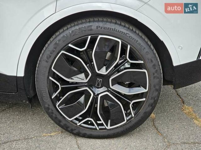 Белый Avatr 11, объемом двигателя 0 л и пробегом 13 тыс. км за 41000 $, фото 21 на Automoto.ua