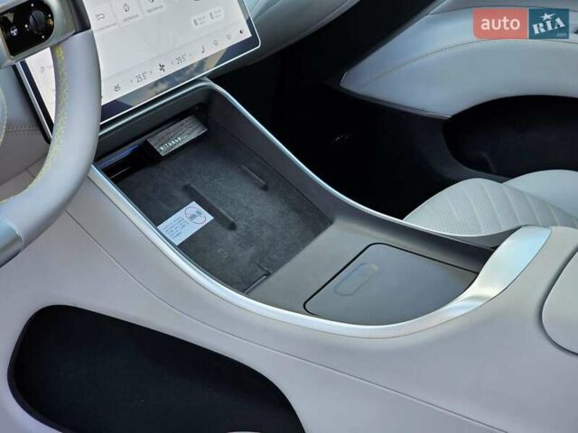 Белый Avatr 11, объемом двигателя 0 л и пробегом 13 тыс. км за 41000 $, фото 35 на Automoto.ua