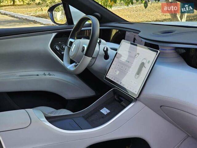 Белый Avatr 11, объемом двигателя 0 л и пробегом 13 тыс. км за 41000 $, фото 55 на Automoto.ua