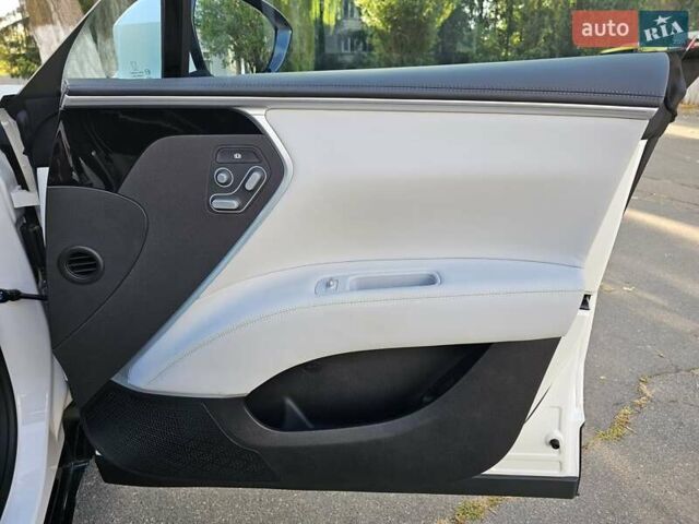 Белый Avatr 11, объемом двигателя 0 л и пробегом 13 тыс. км за 41000 $, фото 49 на Automoto.ua