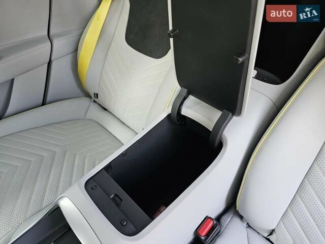 Белый Avatr 11, объемом двигателя 0 л и пробегом 13 тыс. км за 41000 $, фото 68 на Automoto.ua