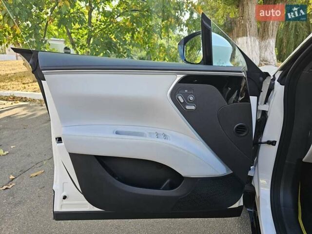 Білий Avatr 11, об'ємом двигуна 0 л та пробігом 4 тис. км за 44900 $, фото 26 на Automoto.ua