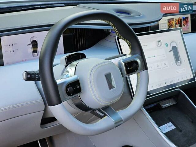 Белый Avatr 11, объемом двигателя 0 л и пробегом 13 тыс. км за 41000 $, фото 32 на Automoto.ua
