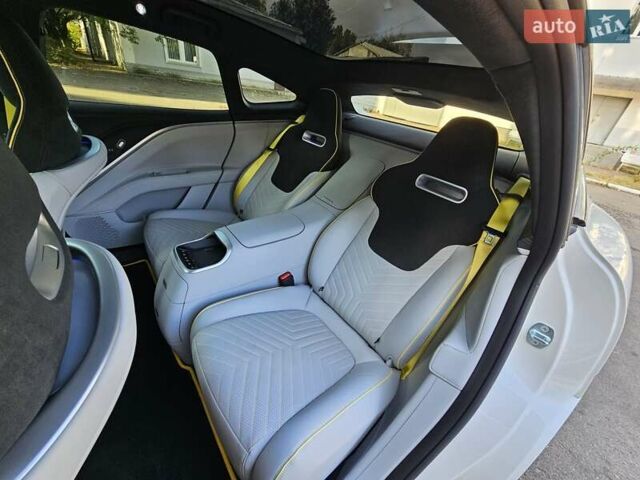 Белый Avatr 11, объемом двигателя 0 л и пробегом 13 тыс. км за 41000 $, фото 65 на Automoto.ua