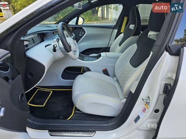Білий Avatr 11, об'ємом двигуна 0 л та пробігом 4 тис. км за 44900 $, фото 28 на Automoto.ua
