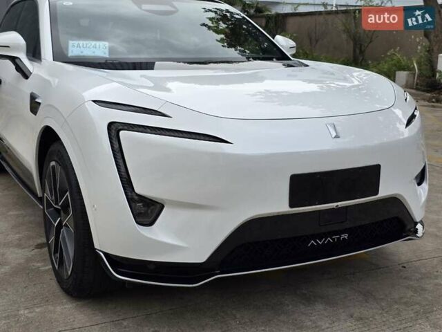 Білий Avatr 11, об'ємом двигуна 0 л та пробігом 7 тис. км за 44800 $, фото 12 на Automoto.ua