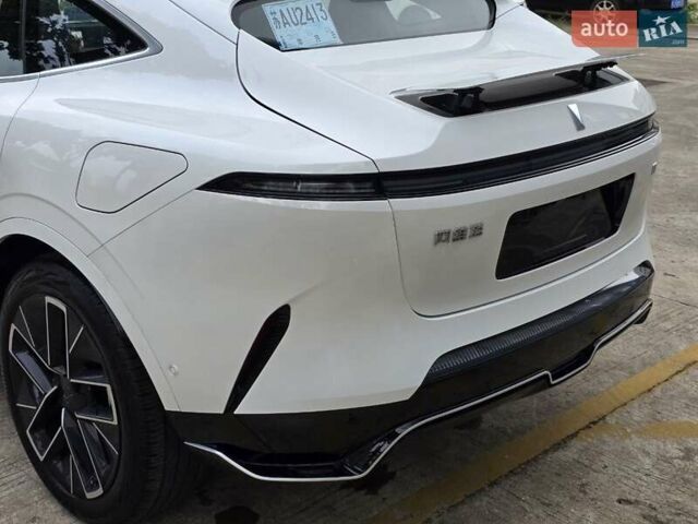 Білий Avatr 11, об'ємом двигуна 0 л та пробігом 7 тис. км за 44800 $, фото 6 на Automoto.ua
