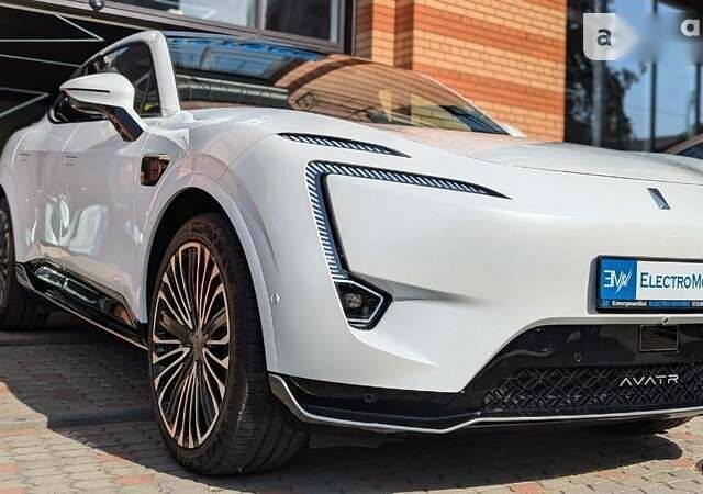 Avatr 11, объемом двигателя 0 л и пробегом 6 тыс. км за 46999 $, фото 24 на Automoto.ua