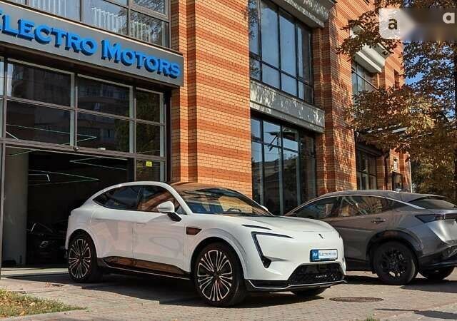 Avatr 11, объемом двигателя 0 л и пробегом 6 тыс. км за 46999 $, фото 16 на Automoto.ua