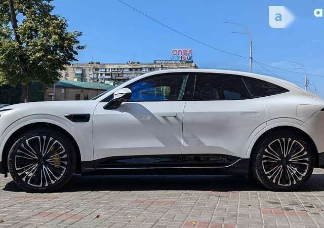 Avatr 11, объемом двигателя 0 л и пробегом 6 тыс. км за 46999 $, фото 27 на Automoto.ua