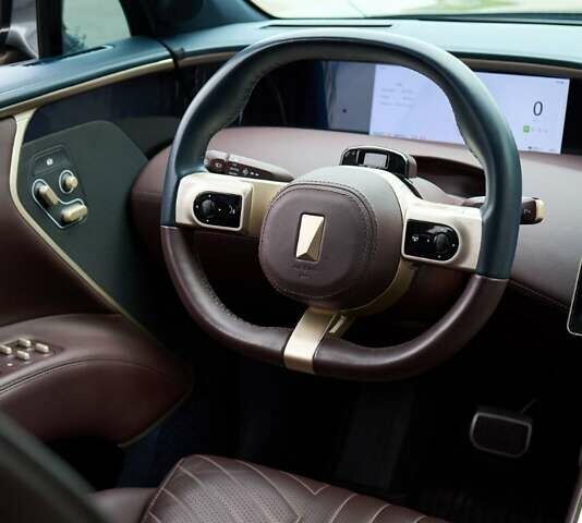 Серый Avatr 11, объемом двигателя 0 л и пробегом 27 тыс. км за 40500 $, фото 8 на Automoto.ua