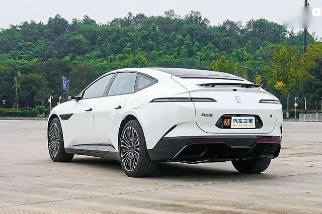Avatr 12, об'ємом двигуна 0 л та пробігом 1 тис. км за 45499 $, фото 5 на Automoto.ua