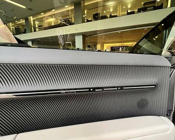 Avatr 12 2024 у Дніпро (Дніпропетровську) на Automoto.ua Сірий Avatr 12, об'ємом двигуна 0 л та пробігом 1 тис. км за 55000 $, фото 14 на Automoto.ua