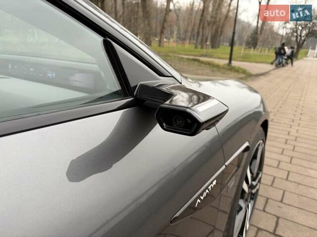 Сірий Avatr 12, об'ємом двигуна 0 л та пробігом 18 тис. км за 50999 $, фото 5 на Automoto.ua